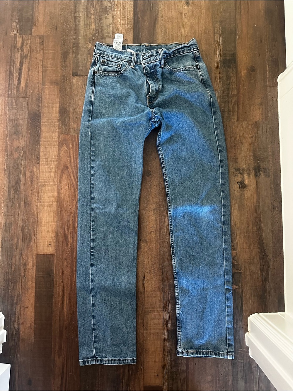 Levi's Men's Straight Jeans in Medium Blue Denim